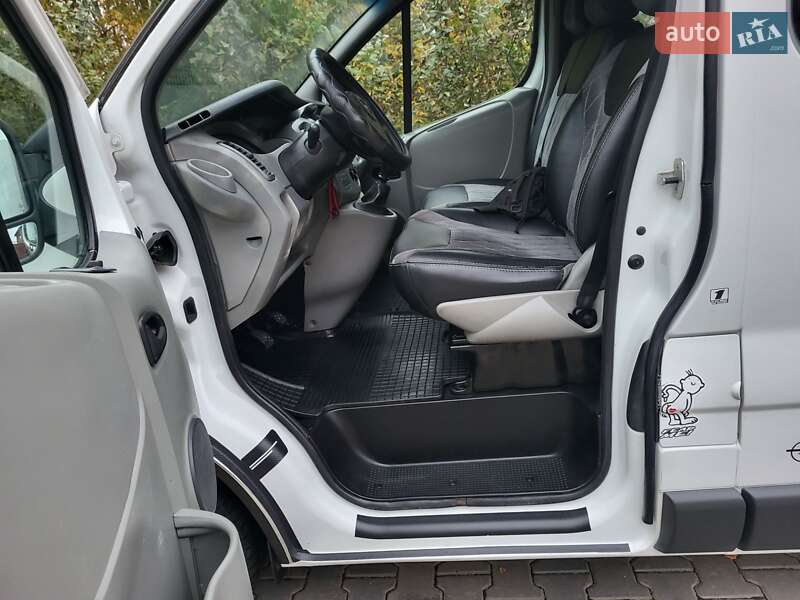 Мінівен Opel Vivaro 2007 в Хмельницькому