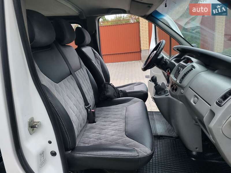 Мінівен Opel Vivaro 2007 в Хмельницькому