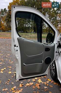 Минивэн Opel Vivaro 2005 в 