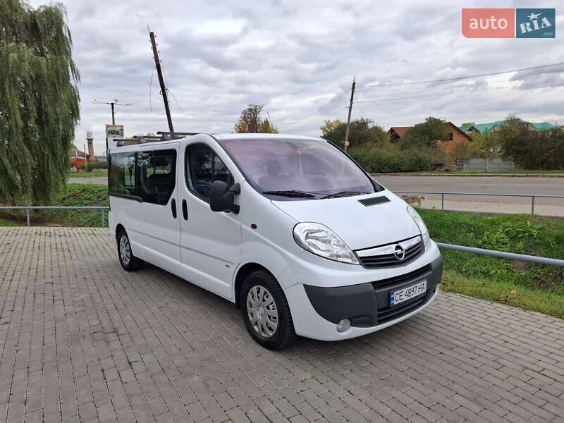 Минивэн Opel Vivaro 2012 в Черновцах фото Минивэн Opel Vivaro 2012 в Черновцах