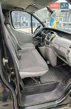 Минивэн Opel Vivaro 2009 в 