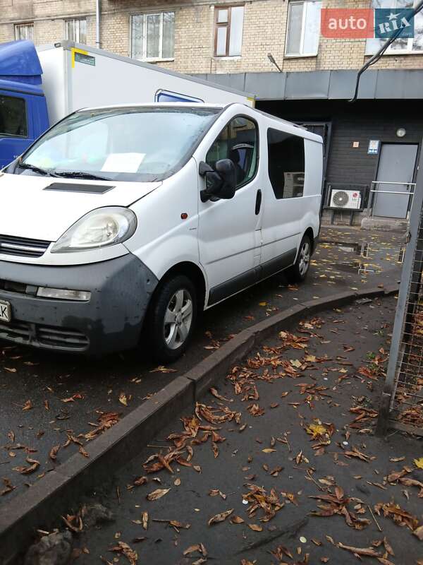 Минивэн Opel Vivaro 2004 в Киеве