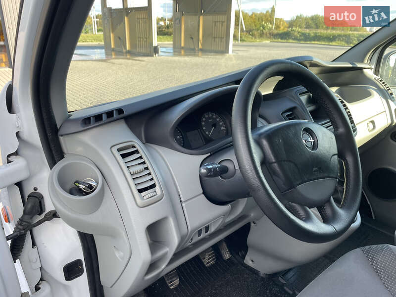 Мінівен Opel Vivaro 2012 в Львові