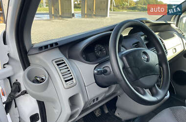 Мінівен Opel Vivaro 2012 в  фото 21 Мінівен Opel Vivaro 2012 в