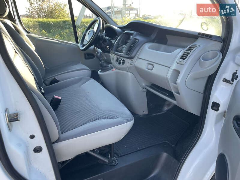 Мінівен Opel Vivaro 2012 в Львові