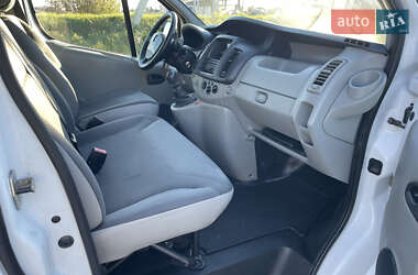 Мінівен Opel Vivaro 2012 в  фото 42 Мінівен Opel Vivaro 2012 в
