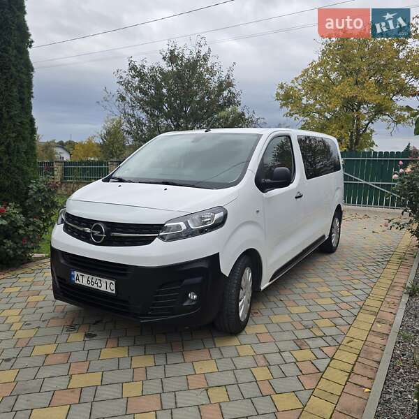 Минивэн Opel Vivaro 2019 в 