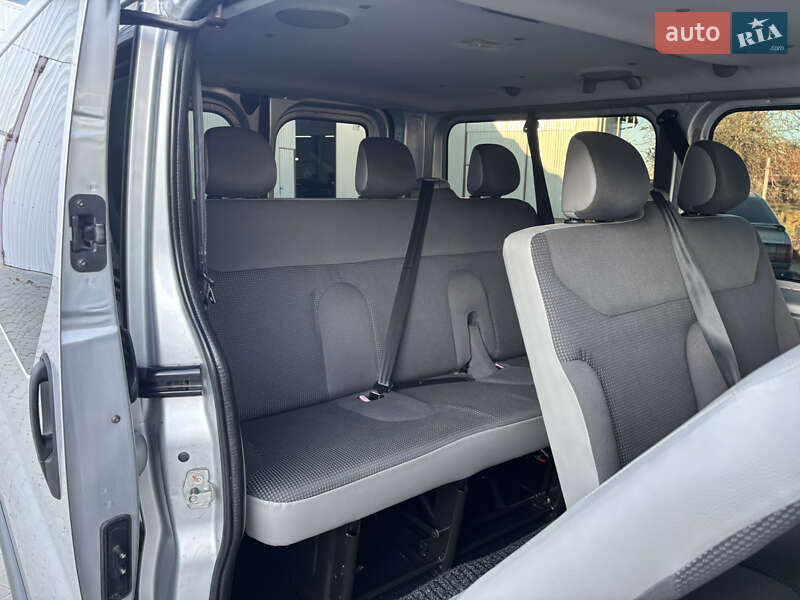 Минивэн Opel Vivaro 2011 в Коломые