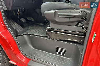 Грузовой фургон Opel Vivaro 2017 в  фото 58 Грузовой фургон Opel Vivaro 2017 в