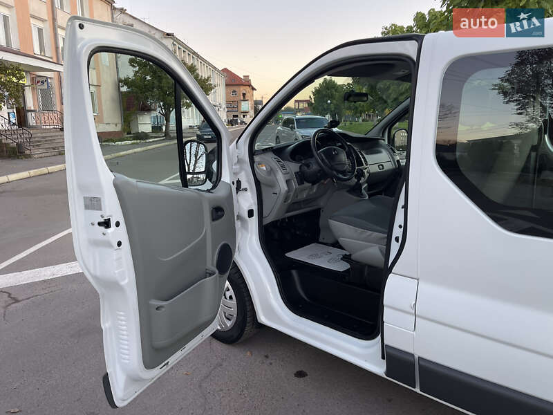 Минивэн Opel Vivaro 2011 в Радивилове
