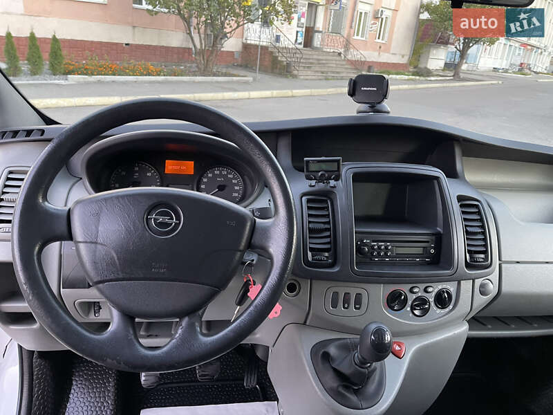 Минивэн Opel Vivaro 2011 в Радивилове