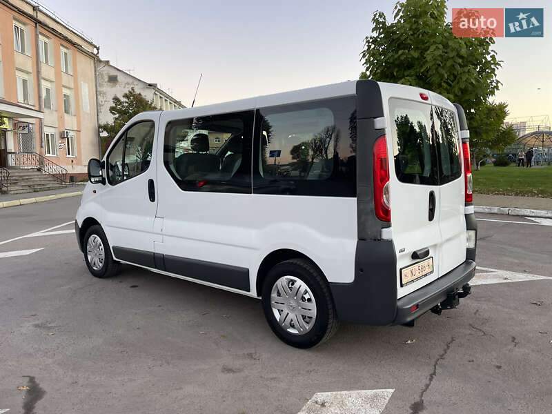 Минивэн Opel Vivaro 2011 в Радивилове