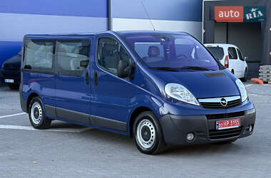 Минивэн Opel Vivaro 2009 в 