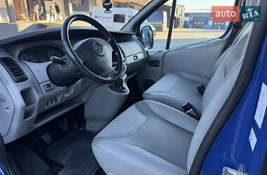 Минивэн Opel Vivaro 2009 в 