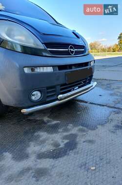 Минивэн Opel Vivaro 2002 в  фото 7 Минивэн Opel Vivaro 2002 в