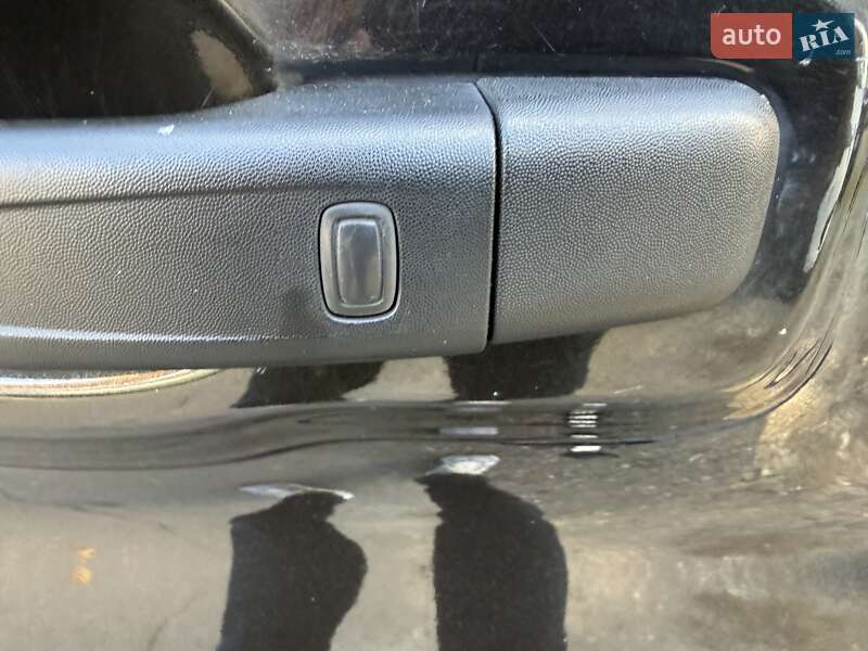 Мінівен Opel Vivaro 2016 в Одесі