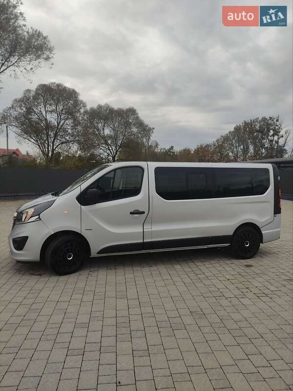 Минивэн Opel Vivaro 2015 в Бартатовом фото 9 Минивэн Opel Vivaro 2015 в Бартатовом