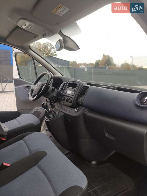 Минивэн Opel Vivaro 2015 в Бартатовом фото 52 Минивэн Opel Vivaro 2015 в Бартатовом