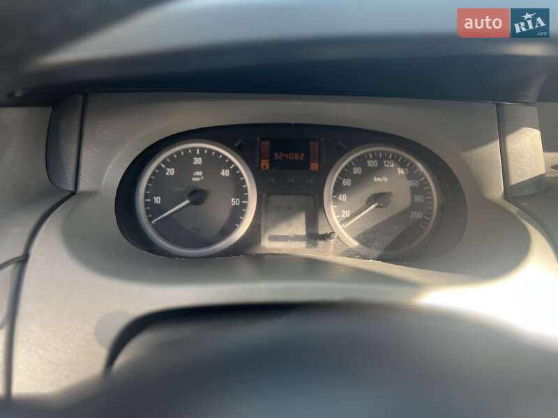 Минивэн Opel Vivaro 2008 в Одессе