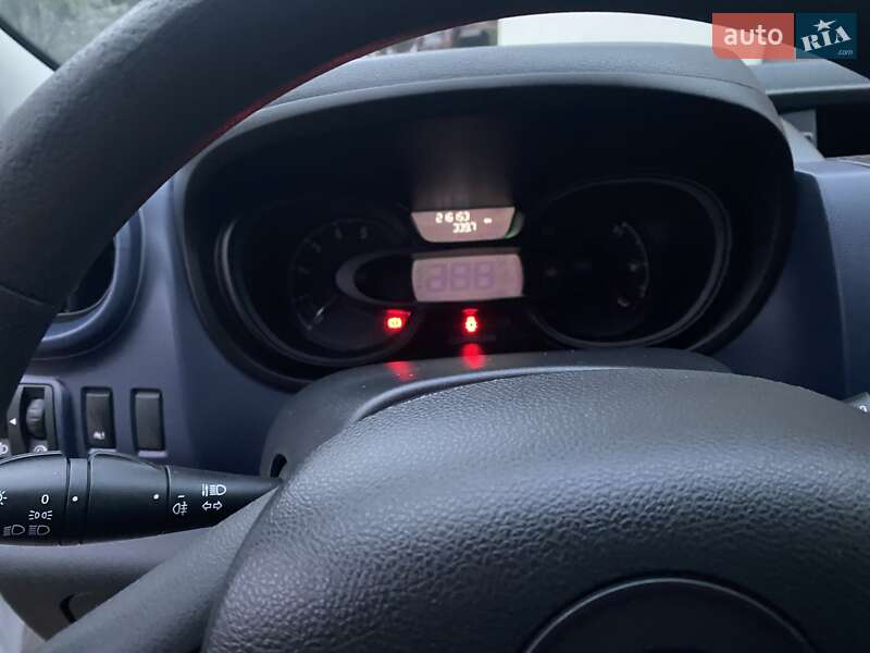 Інші вантажівки Opel Vivaro 2017 в Рівному фото 20 Інші вантажівки Opel Vivaro 2017 в Рівному