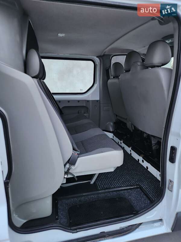 Минивэн Opel Vivaro 2013 в Дубно