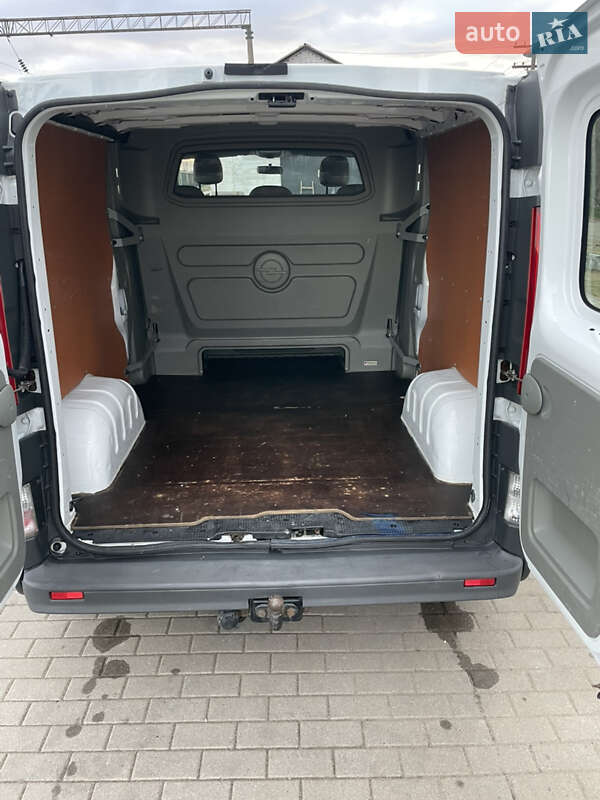 Минивэн Opel Vivaro 2012 в Дубно