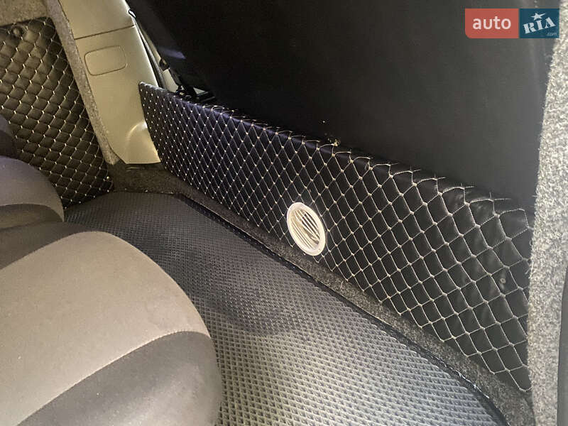 Минивэн Opel Vivaro 2006 в Трускавце фото 45 Минивэн Opel Vivaro 2006 в Трускавце