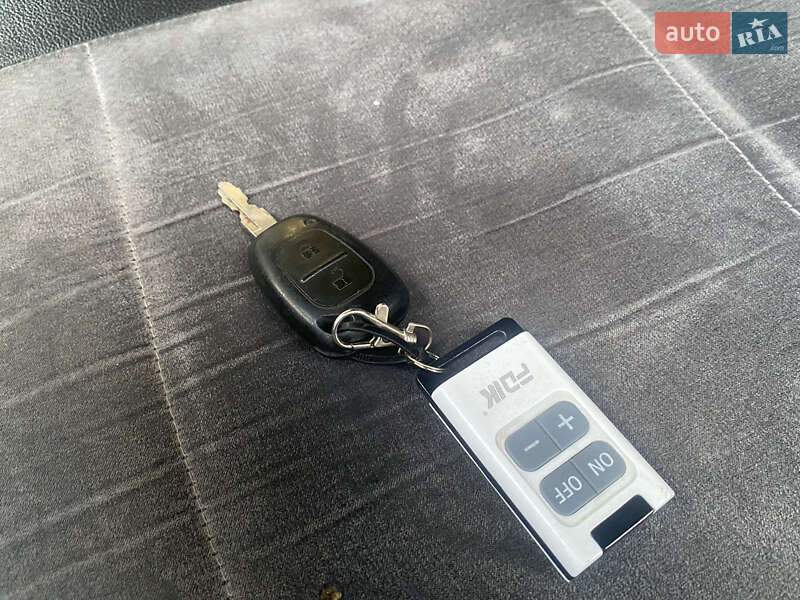 Минивэн Opel Vivaro 2006 в Трускавце фото 68 Минивэн Opel Vivaro 2006 в Трускавце