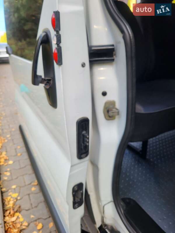 Мінівен Opel Vivaro 2006 в Хмельницькому фото 87 Мінівен Opel Vivaro 2006 в Хмельницькому