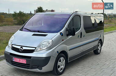 Мінівен Opel Vivaro 2014 в Рівному