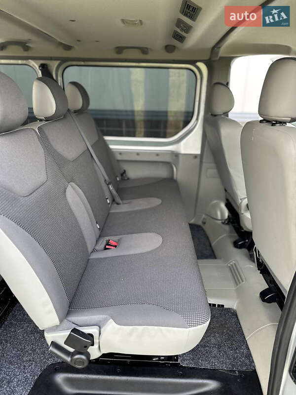 Минивэн Opel Vivaro 2014 в Ровно фото 36 Минивэн Opel Vivaro 2014 в Ровно