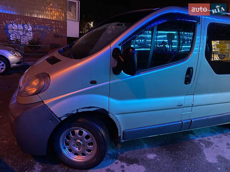 Минивэн Opel Vivaro 2005 в Киеве