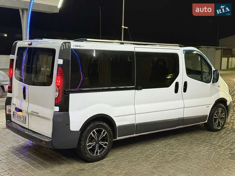 Минивэн Opel Vivaro 2010 в Бережанах