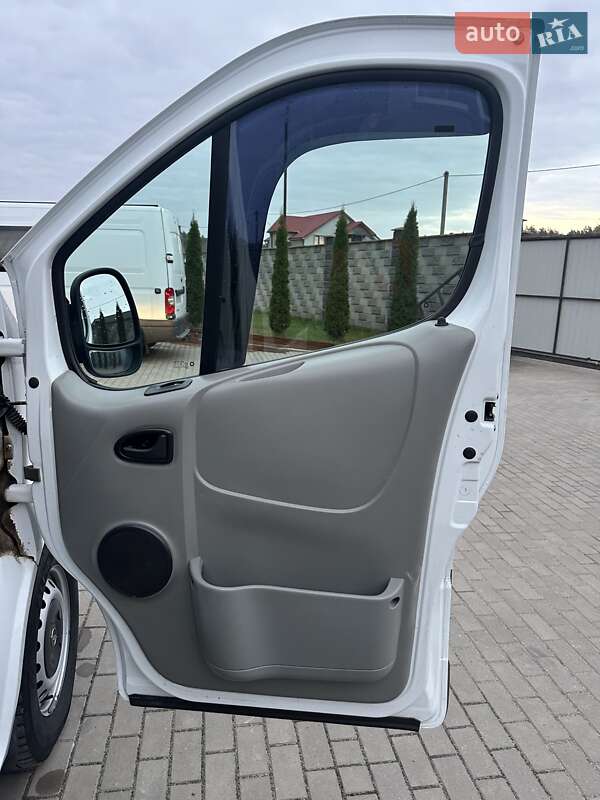 Минивэн Opel Vivaro 2005 в Луцке фото 19 Минивэн Opel Vivaro 2005 в Луцке