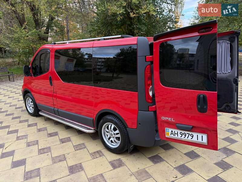 Минивэн Opel Vivaro 2008 в Кривом Роге фото 10 Минивэн Opel Vivaro 2008 в Кривом Роге
