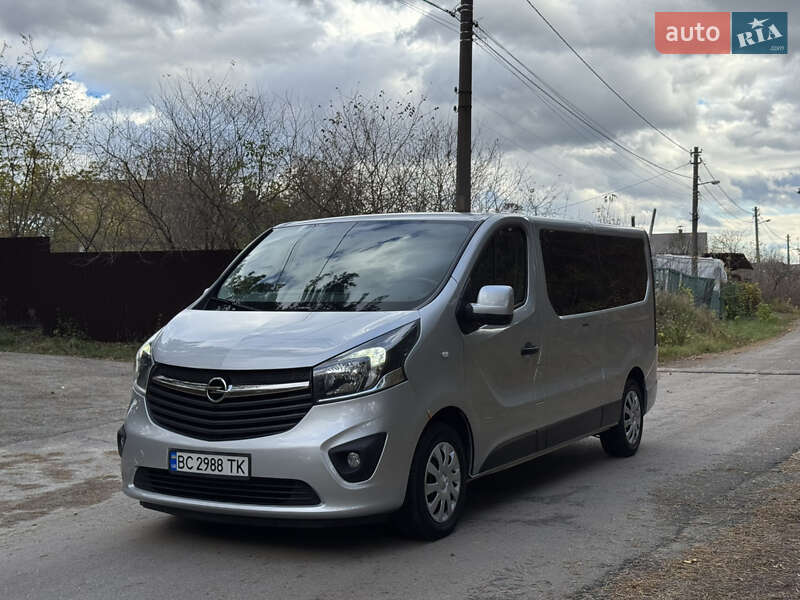Минивэн Opel Vivaro 2016 в Киеве фото 4 Минивэн Opel Vivaro 2016 в Киеве