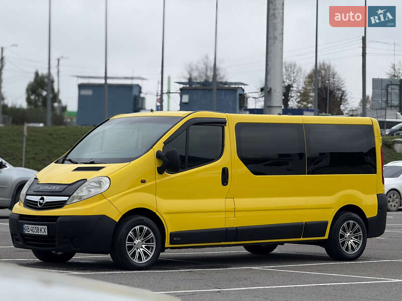 Минивэн Opel Vivaro 2009 в Виннице