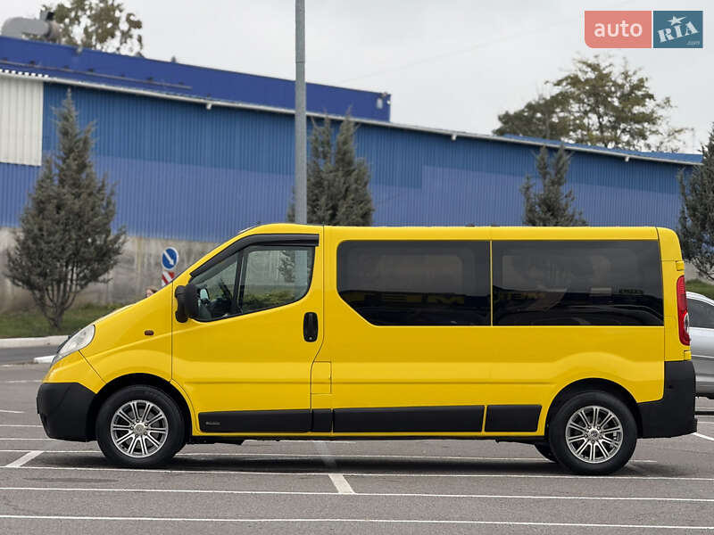 Минивэн Opel Vivaro 2009 в Виннице