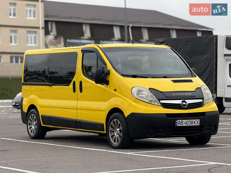 Минивэн Opel Vivaro 2009 в Виннице