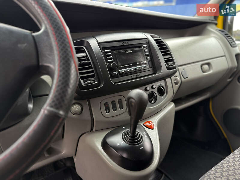 Минивэн Opel Vivaro 2009 в Виннице