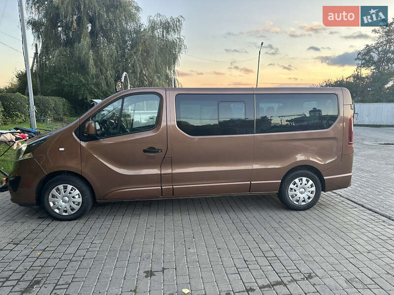 Минивэн Opel Vivaro 2016 в Черновцах фото 3 Минивэн Opel Vivaro 2016 в Черновцах