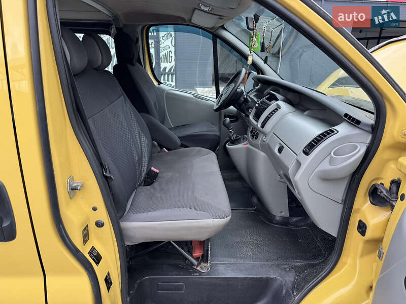 Минивэн Opel Vivaro 2004 в Звягеле фото 26 Минивэн Opel Vivaro 2004 в Звягеле