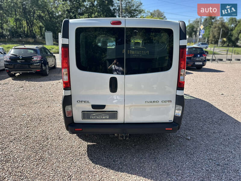 Мінівен Opel Vivaro 2014 в Рівному