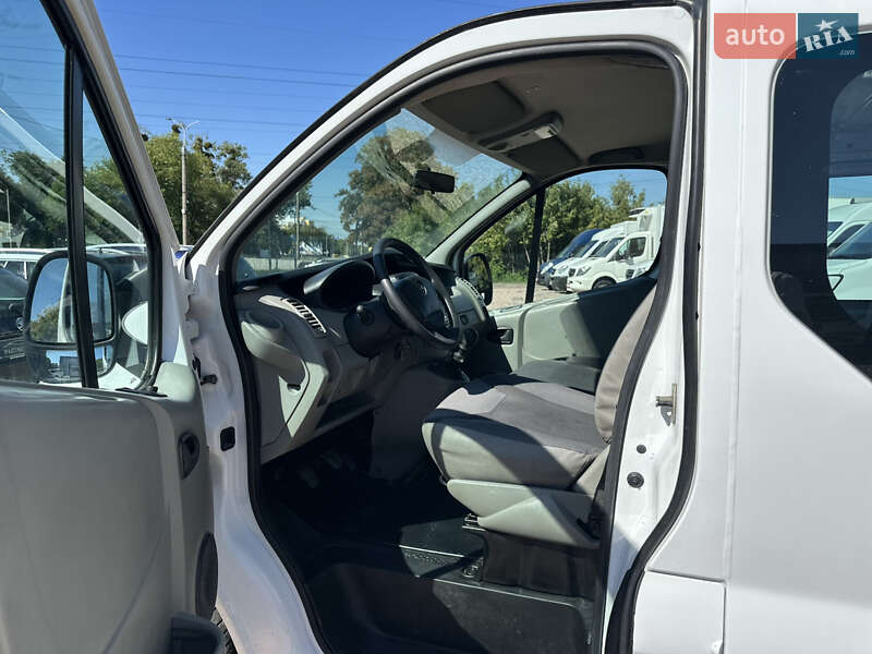 Мінівен Opel Vivaro 2014 в Рівному