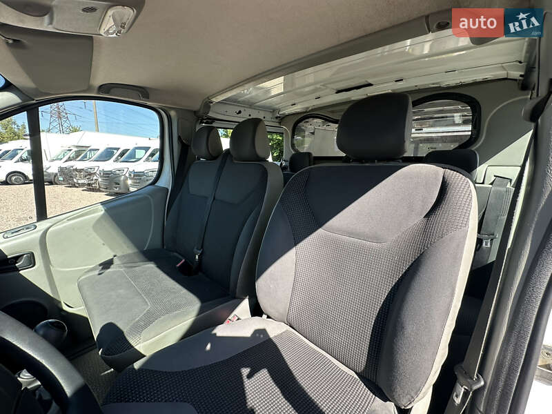 Мінівен Opel Vivaro 2014 в Рівному