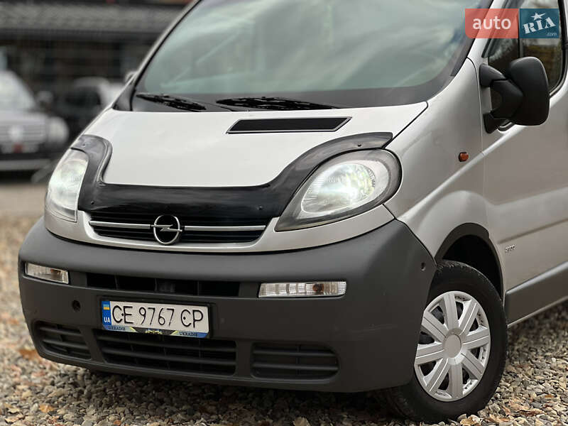 Минивэн Opel Vivaro 2006 в Черновцах