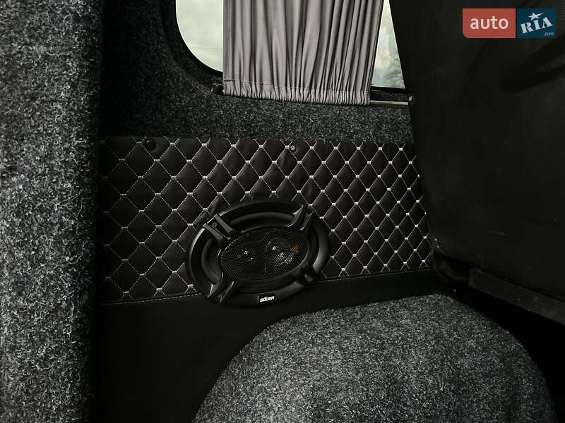 Минивэн Opel Vivaro 2006 в Черновцах