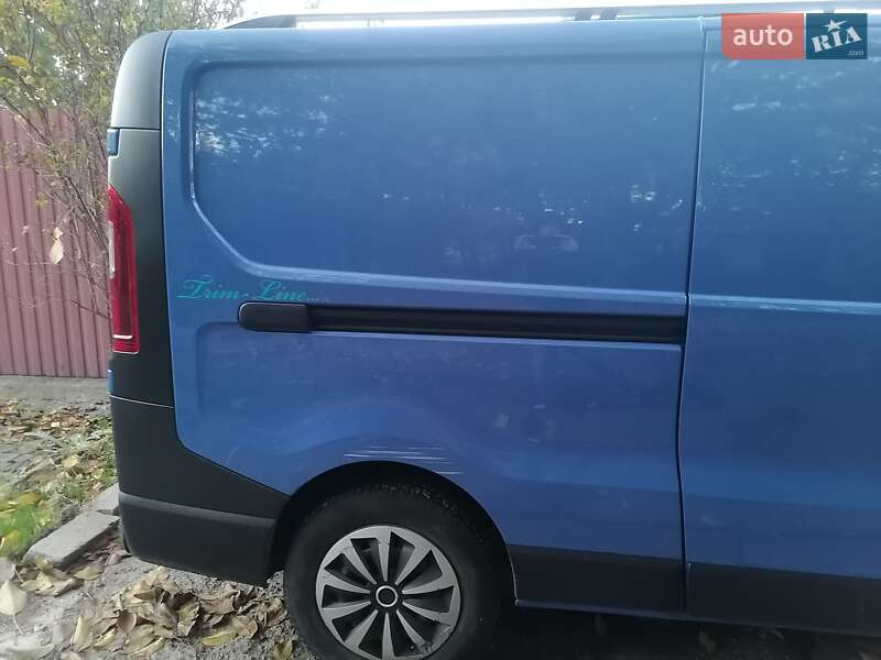 Вантажний фургон Opel Vivaro 2014 в Одесі