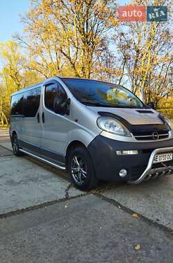 Мінівен Opel Vivaro 2003 в Жовтих Водах