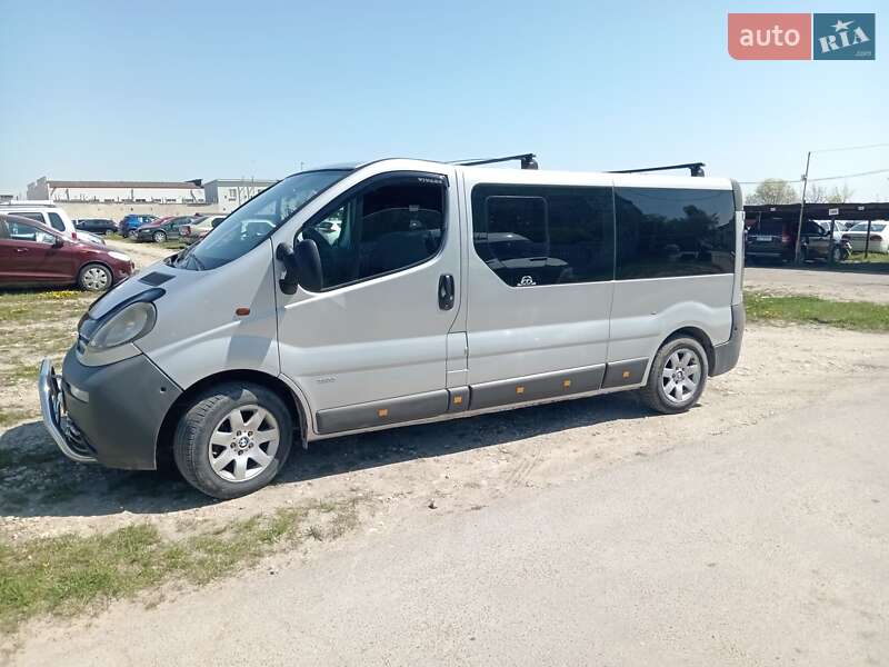 Opel Vivaro 2003